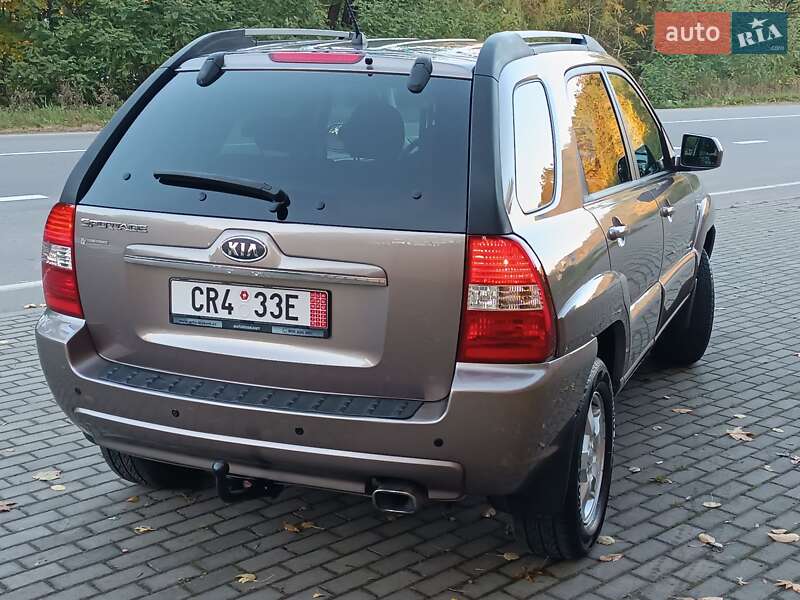 Внедорожник / Кроссовер Kia Sportage 2008 в Красилове