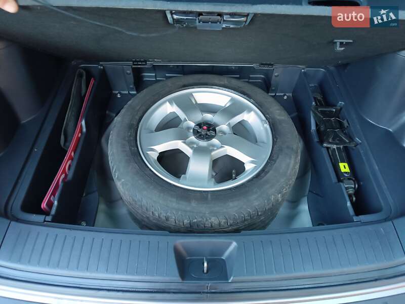 Внедорожник / Кроссовер Kia Sportage 2008 в Красилове