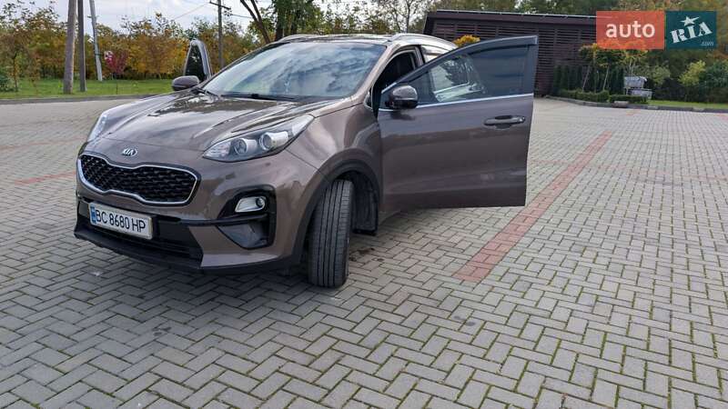 Внедорожник / Кроссовер Kia Sportage 2019 в Золочеве фото 8 Внедорожник / Кроссовер Kia Sportage 2019 в Золочеве