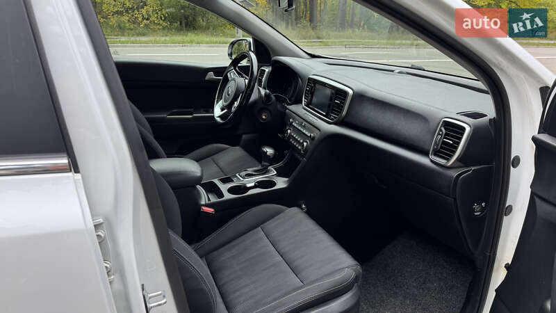 Позашляховик / Кросовер Kia Sportage 2019 в Києві фото 11 Позашляховик / Кросовер Kia Sportage 2019 в Києві