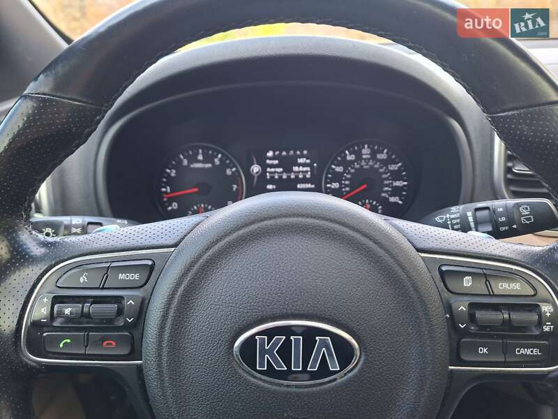 Внедорожник / Кроссовер Kia Sportage 2017 в Полтаве