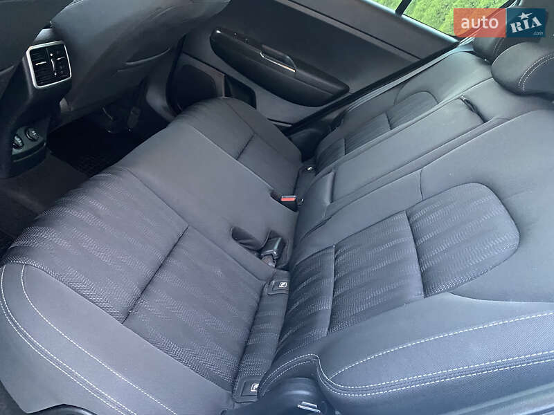 Позашляховик / Кросовер Kia Sportage 2016 в Львові фото 90 Позашляховик / Кросовер Kia Sportage 2016 в Львові