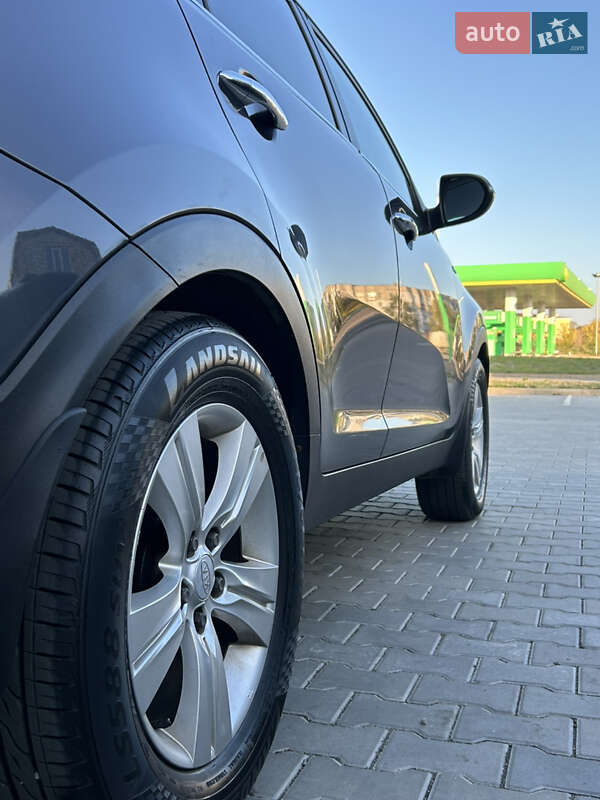 Позашляховик / Кросовер Kia Sportage 2012 в Вознесенську фото 6 Позашляховик / Кросовер Kia Sportage 2012 в Вознесенську