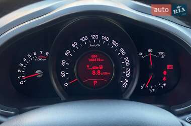 Внедорожник / Кроссовер Kia Sportage 2012 в 