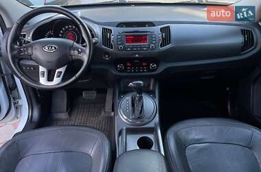 Внедорожник / Кроссовер Kia Sportage 2012 в 