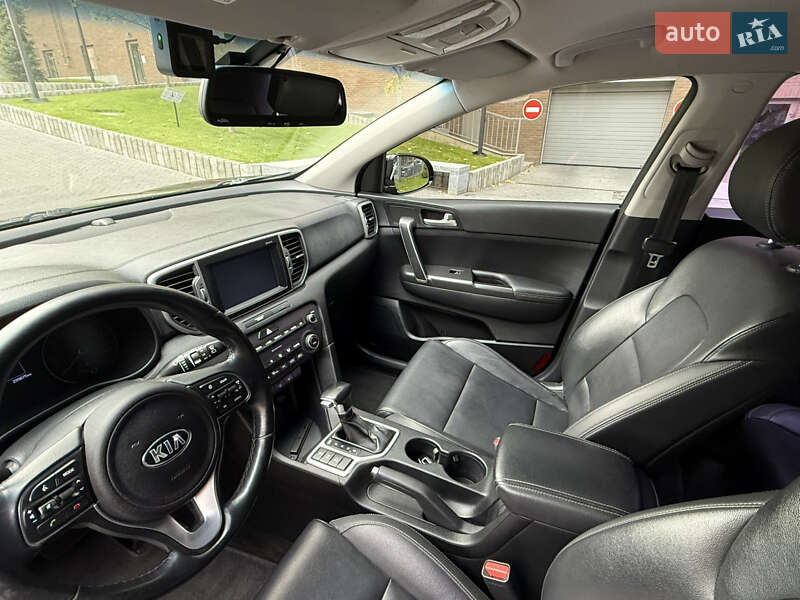Позашляховик / Кросовер Kia Sportage 2016 в Дніпрі фото 12 Позашляховик / Кросовер Kia Sportage 2016 в Дніпрі
