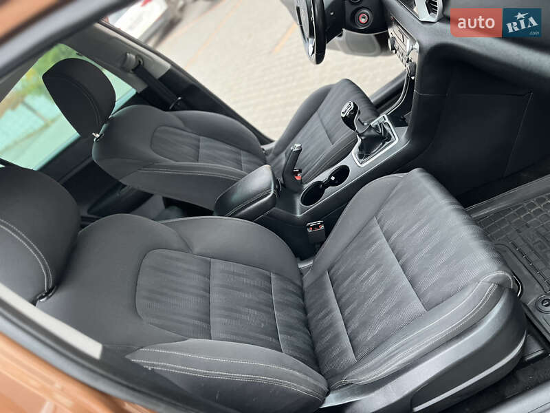 Внедорожник / Кроссовер Kia Sportage 2016 в Виннице фото 24 Внедорожник / Кроссовер Kia Sportage 2016 в Виннице