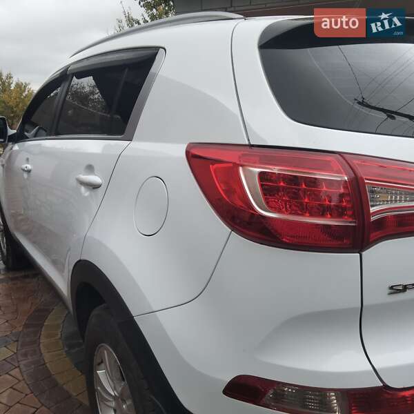Внедорожник / Кроссовер Kia Sportage 2013 в Днепре