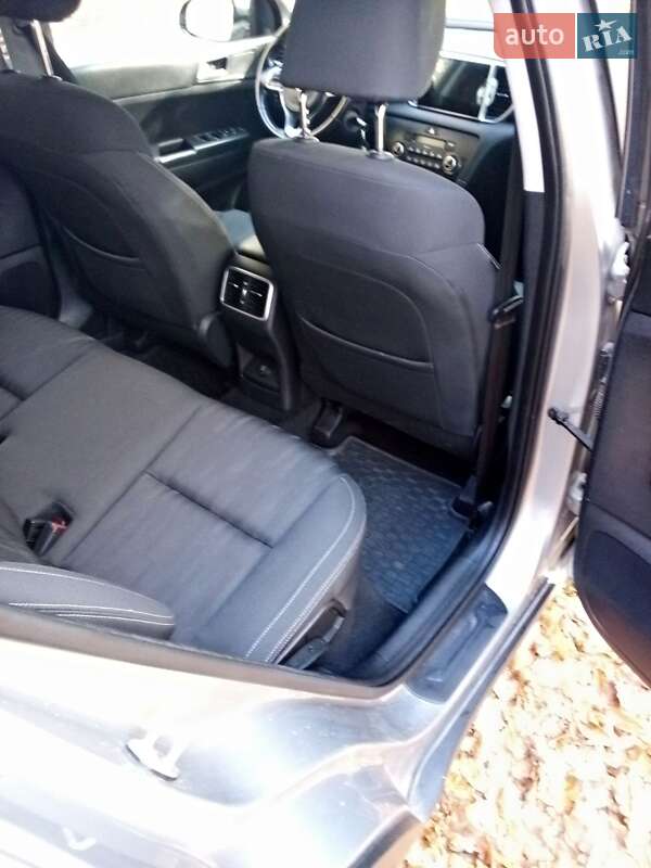 Позашляховик / Кросовер Kia Sportage 2016 в Львові фото 4 Позашляховик / Кросовер Kia Sportage 2016 в Львові