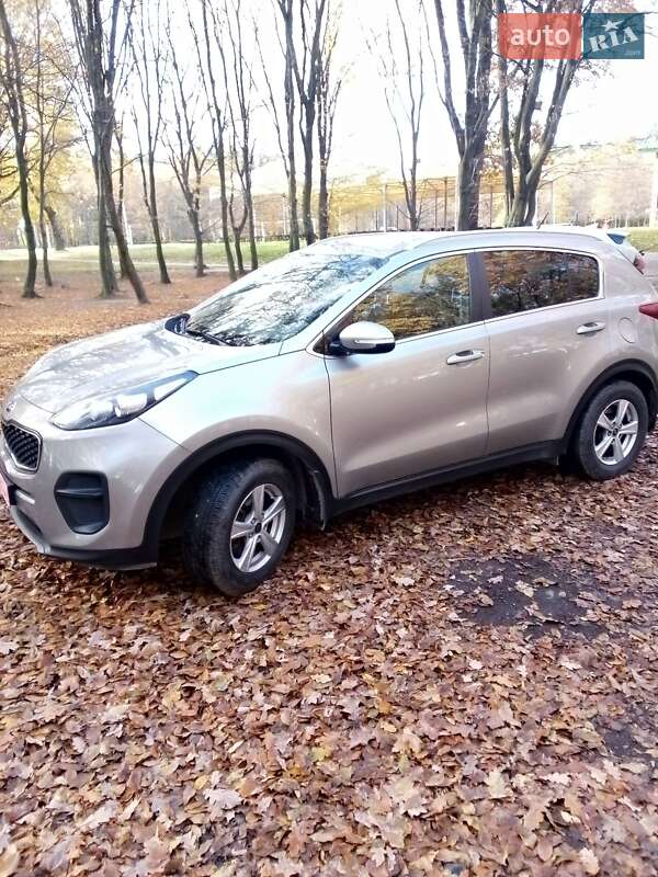 Позашляховик / Кросовер Kia Sportage 2016 в Львові фото 13 Позашляховик / Кросовер Kia Sportage 2016 в Львові