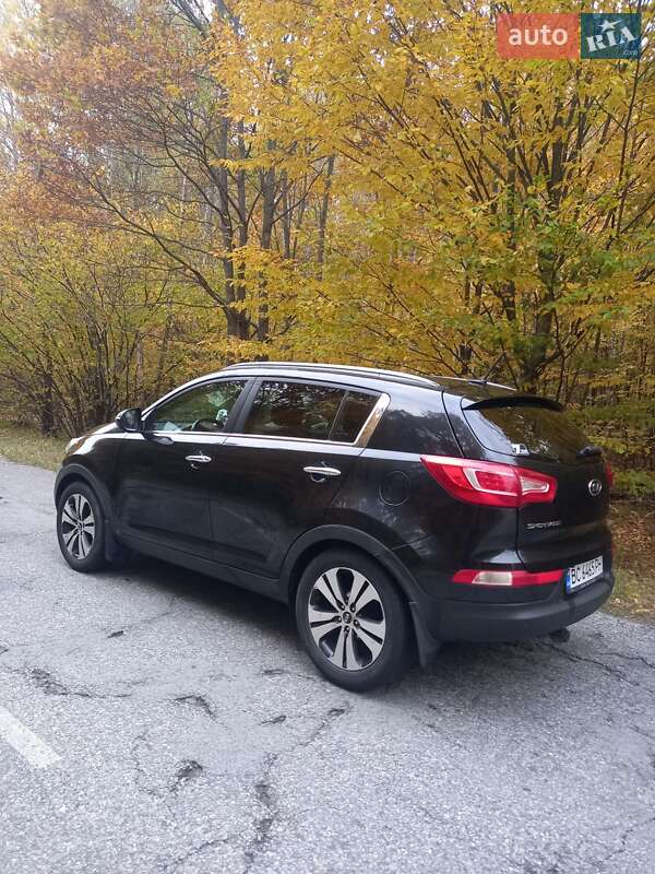 Внедорожник / Кроссовер Kia Sportage 2011 в Романове