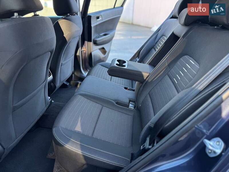Внедорожник / Кроссовер Kia Sportage 2019 в Киеве фото 27 Внедорожник / Кроссовер Kia Sportage 2019 в Киеве