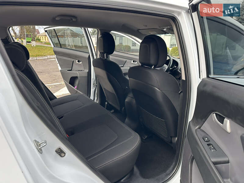 Внедорожник / Кроссовер Kia Sportage 2011 в Виннице