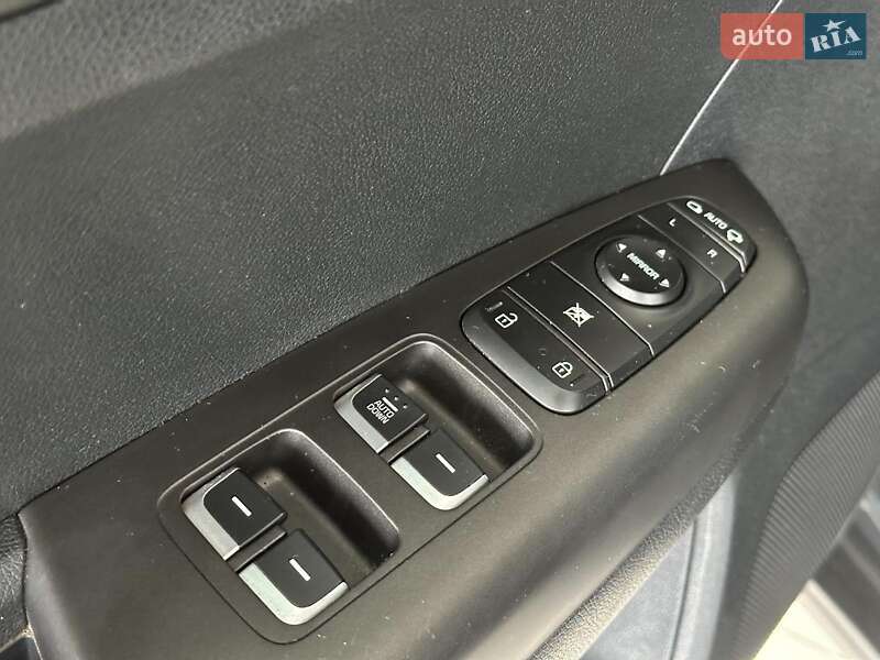 Позашляховик / Кросовер Kia Sportage 2019 в Одесі