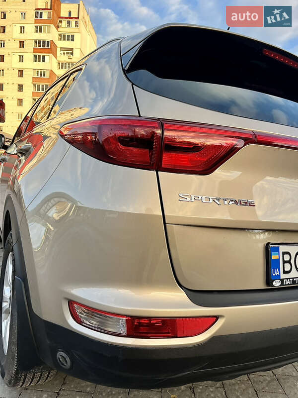 Позашляховик / Кросовер Kia Sportage 2016 в Тернополі фото 19 Позашляховик / Кросовер Kia Sportage 2016 в Тернополі