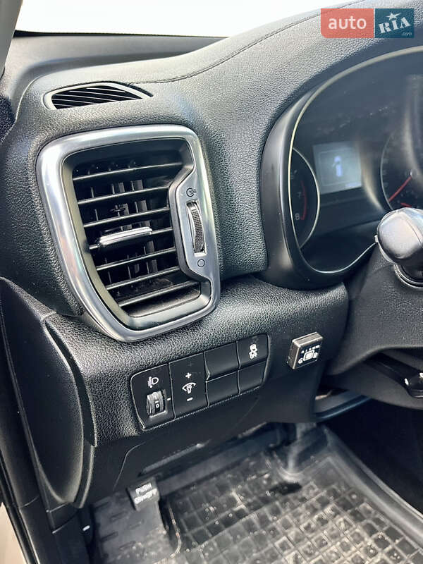 Позашляховик / Кросовер Kia Sportage 2016 в Тернополі фото 64 Позашляховик / Кросовер Kia Sportage 2016 в Тернополі