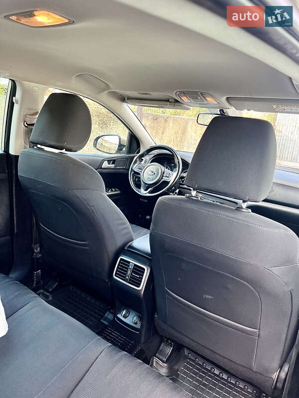 Позашляховик / Кросовер Kia Sportage 2016 в Тернополі фото 90 Позашляховик / Кросовер Kia Sportage 2016 в Тернополі