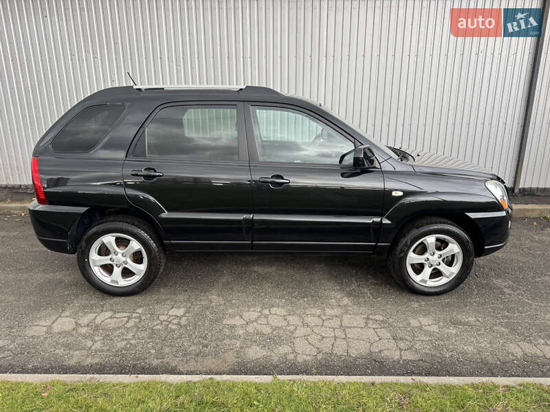 Позашляховик / Кросовер Kia Sportage 2008 в Києві