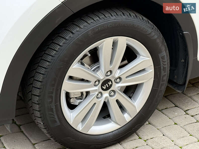 Позашляховик / Кросовер Kia Sportage 2017 в Дрогобичі фото 3 Позашляховик / Кросовер Kia Sportage 2017 в Дрогобичі