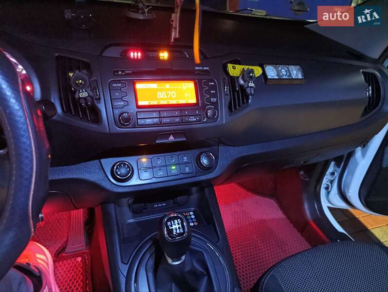 Внедорожник / Кроссовер Kia Sportage 2013 в Бершади фото 18 Внедорожник / Кроссовер Kia Sportage 2013 в Бершади