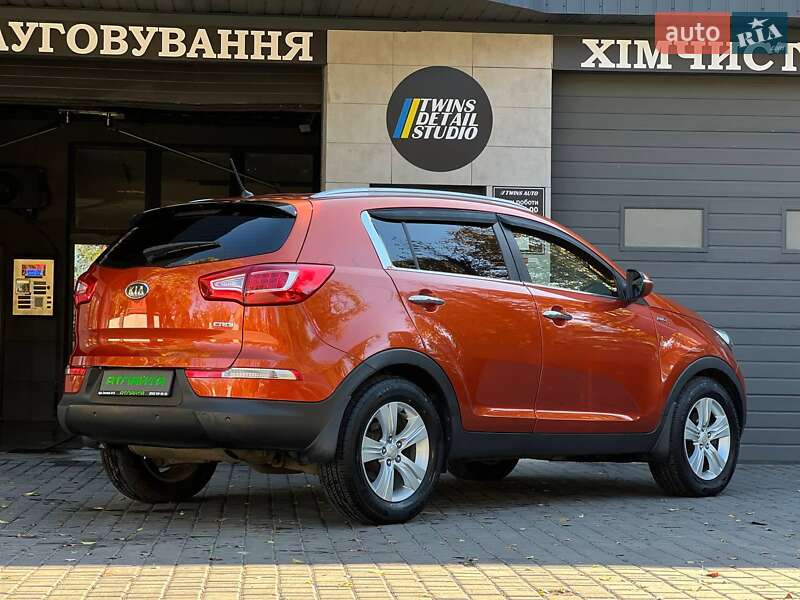 Позашляховик / Кросовер Kia Sportage 2011 в Одесі