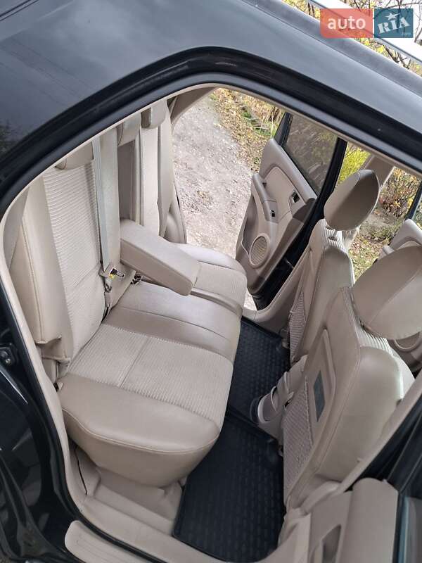 Внедорожник / Кроссовер Kia Sportage 2006 в Ровно