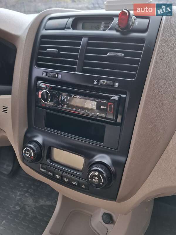 Внедорожник / Кроссовер Kia Sportage 2006 в Ровно