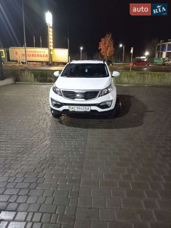Внедорожник / Кроссовер Kia Sportage 2010 в Рожище