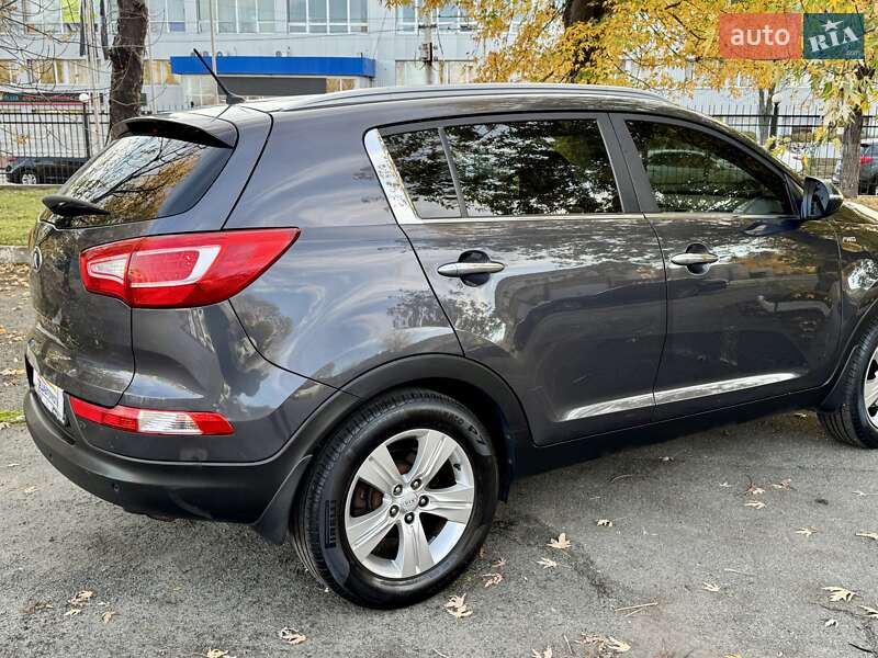 Внедорожник / Кроссовер Kia Sportage 2013 в Киеве