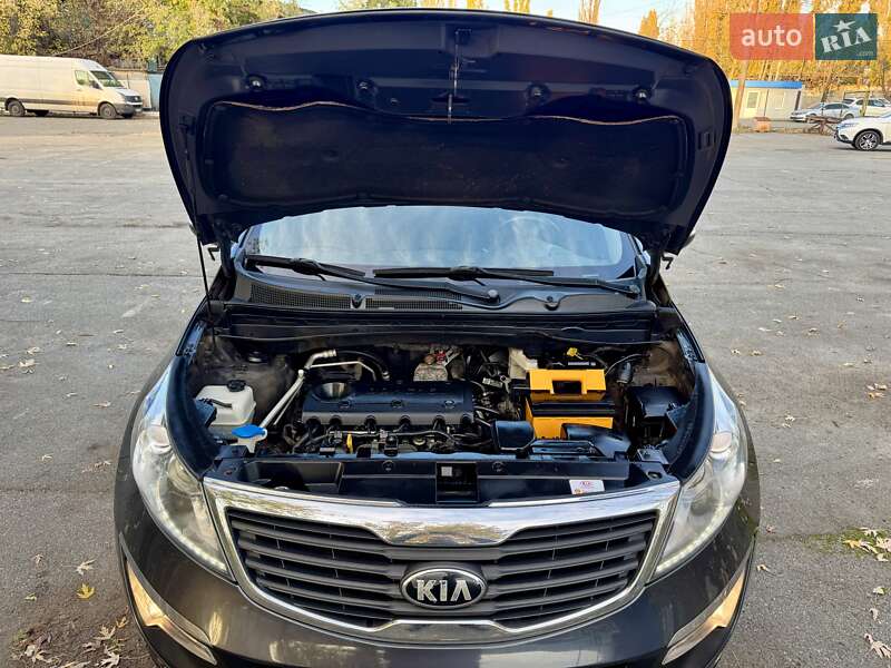 Внедорожник / Кроссовер Kia Sportage 2013 в Киеве