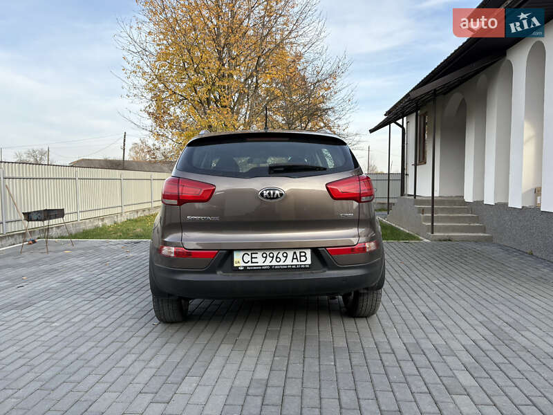 Внедорожник / Кроссовер Kia Sportage 2015 в Черновцах