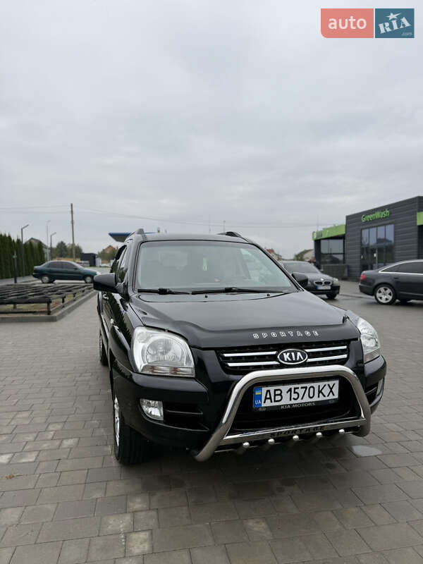 Внедорожник / Кроссовер Kia Sportage 2006 в Каменец-Подольском