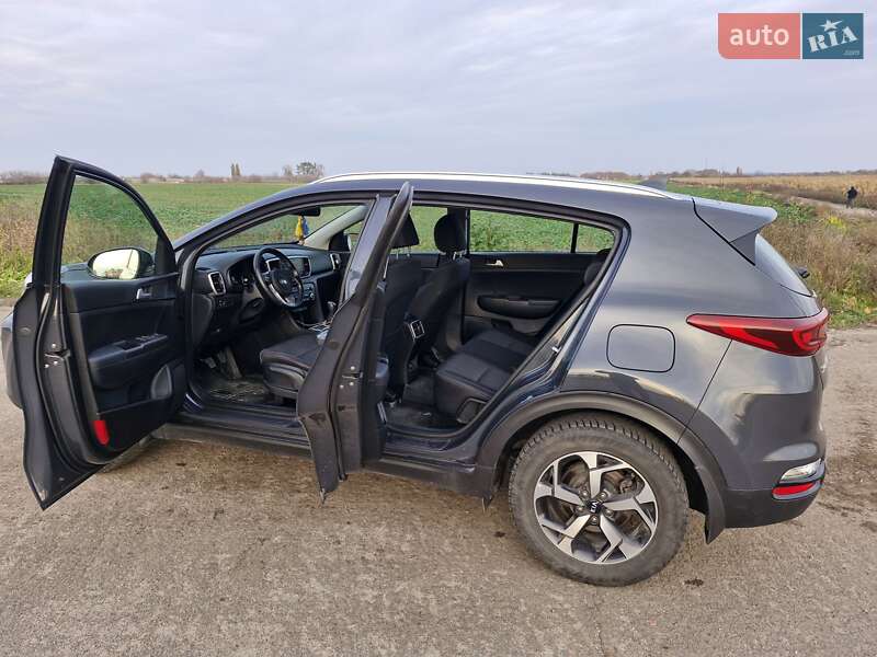 Внедорожник / Кроссовер Kia Sportage 2021 в Мотовиловке