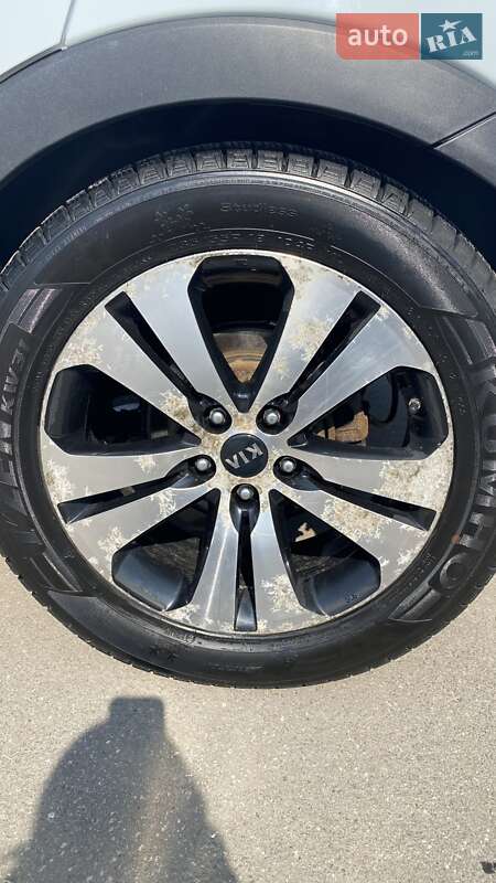 Внедорожник / Кроссовер Kia Sportage 2012 в Кривом Роге