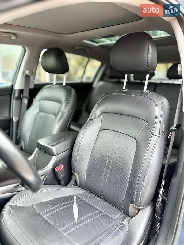 Позашляховик / Кросовер Kia Sportage 2013 в Харкові