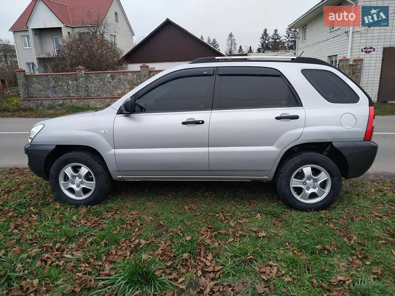 Внедорожник / Кроссовер Kia Sportage 2005 в Калиновке