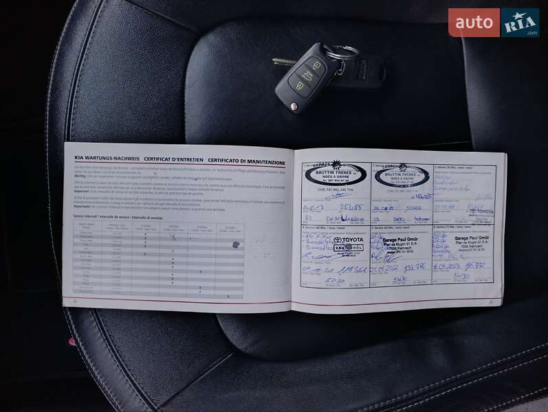 Позашляховик / Кросовер Kia Sportage 2011 в Чернівцях