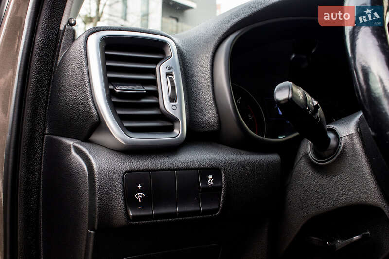 Внедорожник / Кроссовер Kia Sportage 2018 в Львове