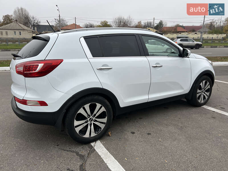 Внедорожник / Кроссовер Kia Sportage 2011 в Харькове