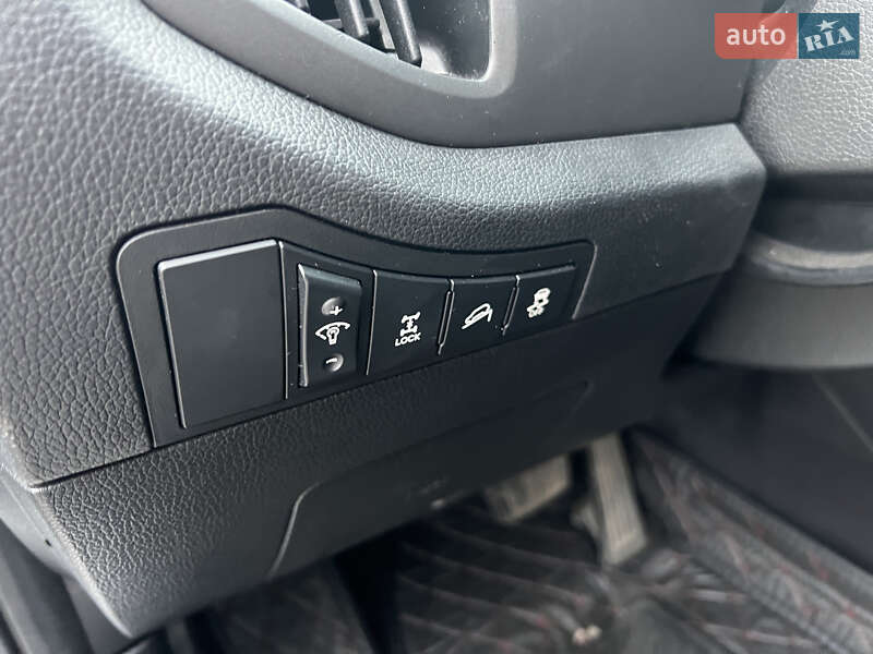 Внедорожник / Кроссовер Kia Sportage 2011 в Харькове