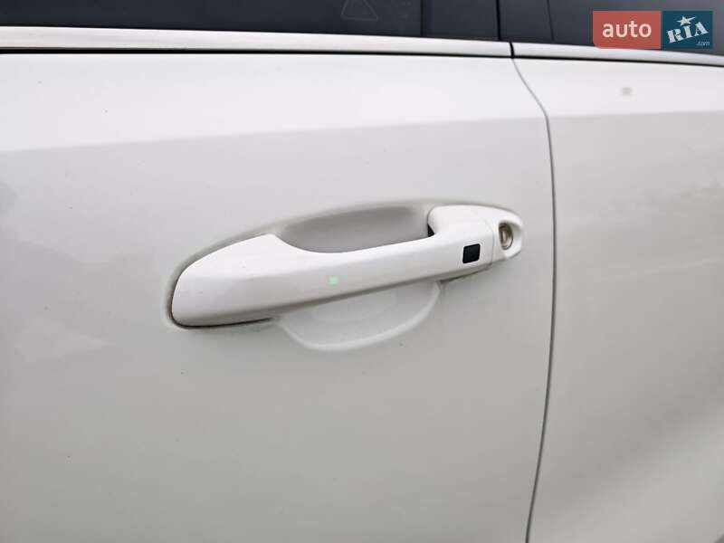 Внедорожник / Кроссовер Kia Sportage 2015 в Могилев-Подольске