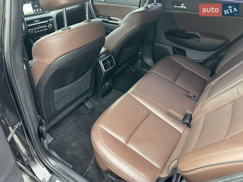 Внедорожник / Кроссовер Kia Sportage 2016 в Киеве