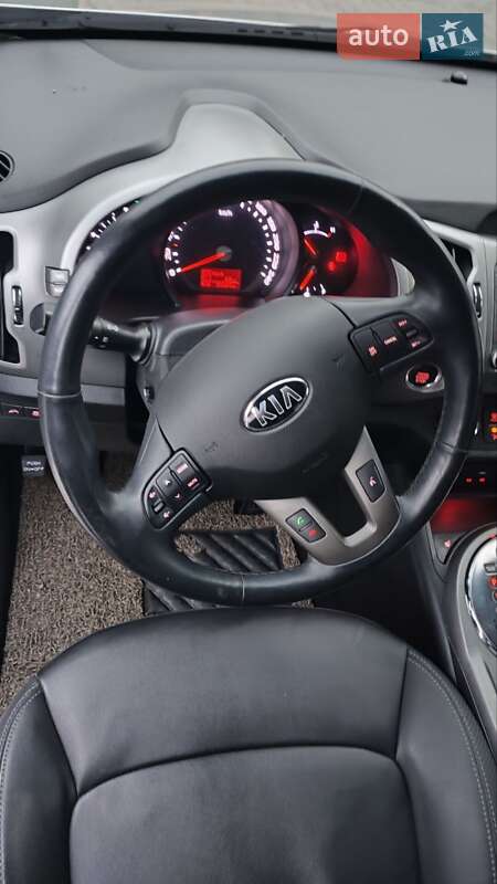 Внедорожник / Кроссовер Kia Sportage 2015 в Киеве