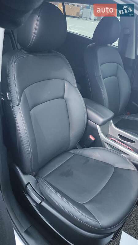 Внедорожник / Кроссовер Kia Sportage 2015 в Киеве