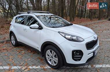 Позашляховик / Кросовер Kia Sportage 2016 в Львові
