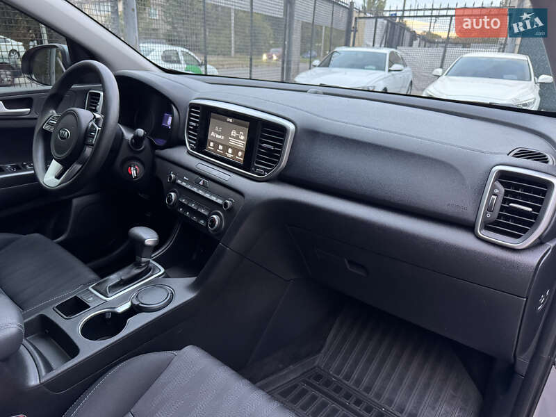 Внедорожник / Кроссовер Kia Sportage 2018 в Запорожье фото 14 Внедорожник / Кроссовер Kia Sportage 2018 в Запорожье