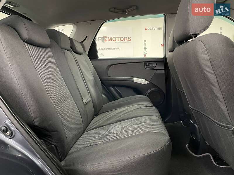 Позашляховик / Кросовер Kia Sportage 2008 в Києві