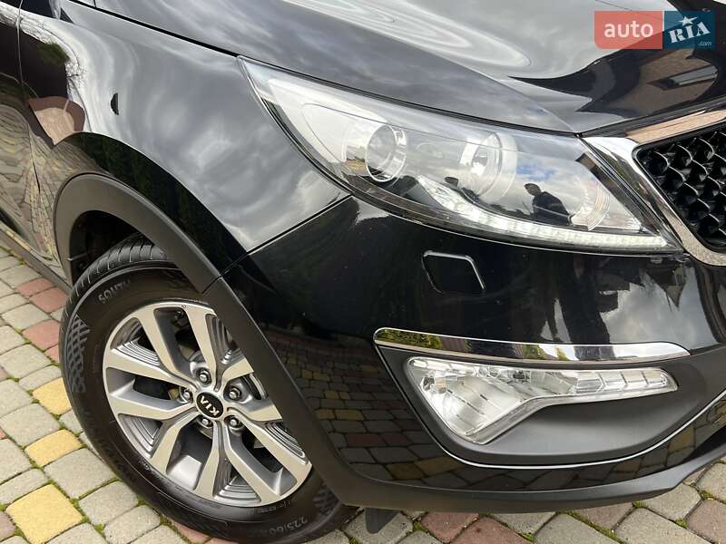 Позашляховик / Кросовер Kia Sportage 2014 в Івано-Франківську