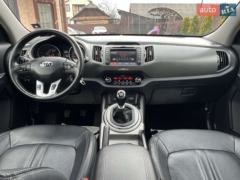 Позашляховик / Кросовер Kia Sportage 2014 в Івано-Франківську