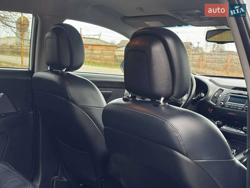 Внедорожник / Кроссовер Kia Sportage 2012 в Ахтырке фото 45 Внедорожник / Кроссовер Kia Sportage 2012 в Ахтырке